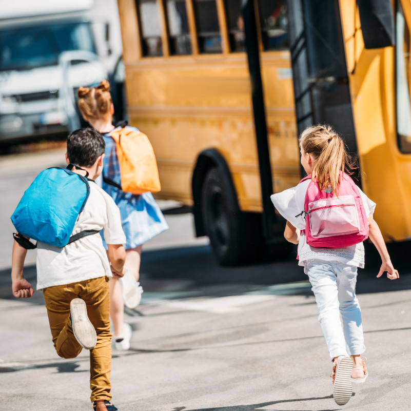 Recomendaciones para elegir el transporte escolar de tu hijo - 2