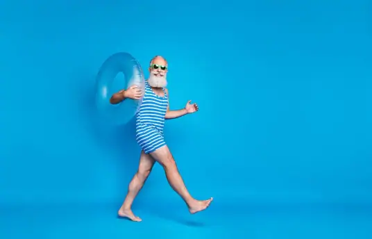 sura-insurance-active-aging-favors-health